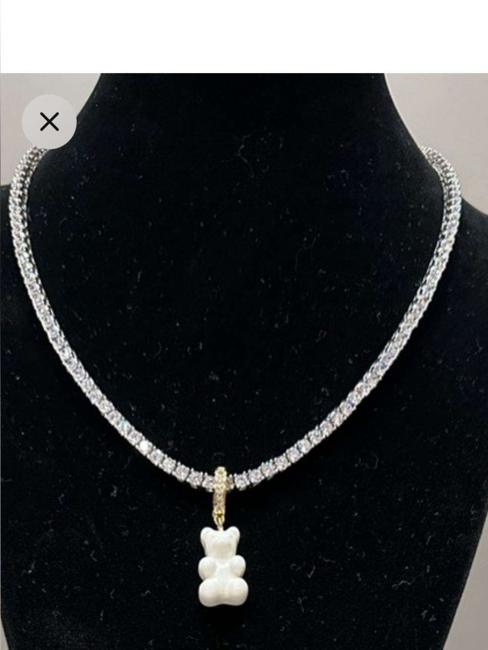 CZ TENNIS NECKLACE, NWOT
No charm included.18 Plated.